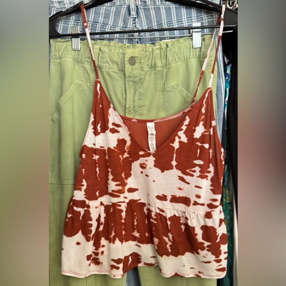 ALO Tank Small EUC - Picture 2 of 2